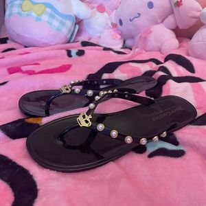 🎀juicy couture flip flops🎀